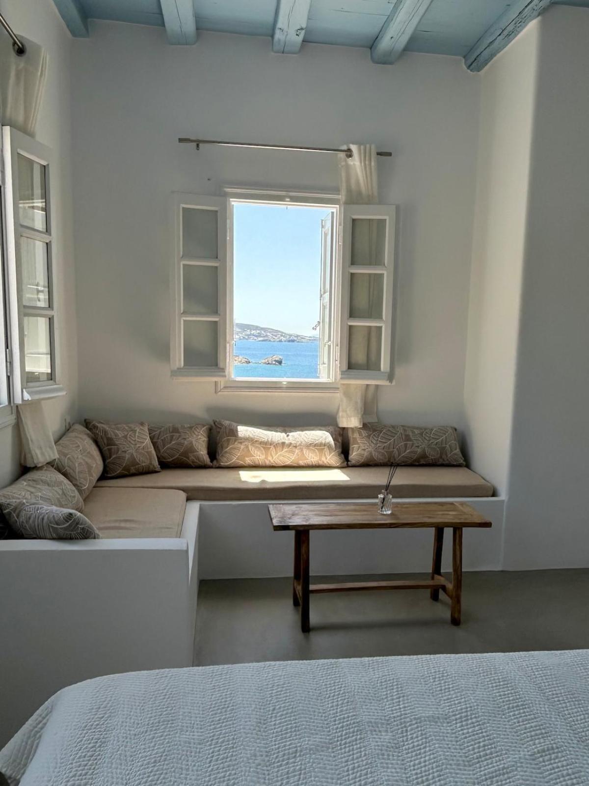 Blue And White Mykonos Ap2 Mykonos Town